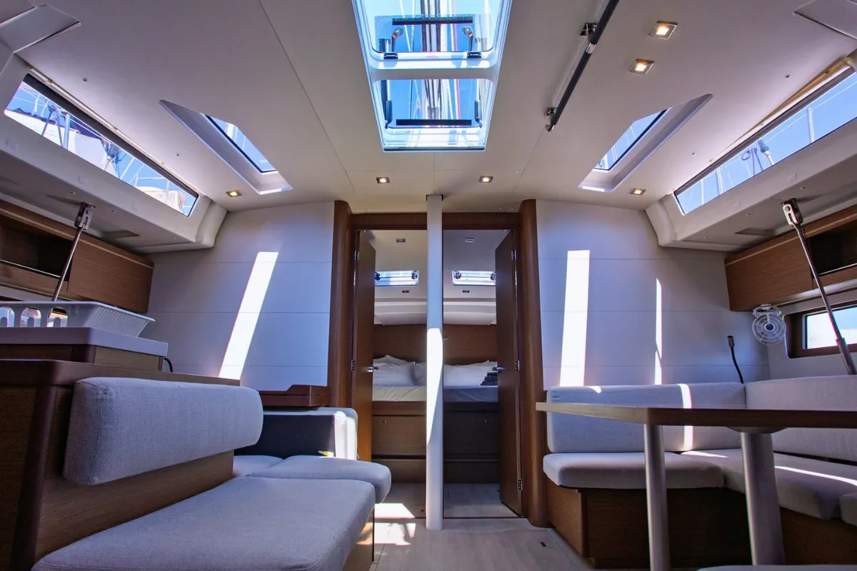 Salon of Le Streghe, a Beneteau Oceanis 51.1 sailboat at Tonnarella, Italy