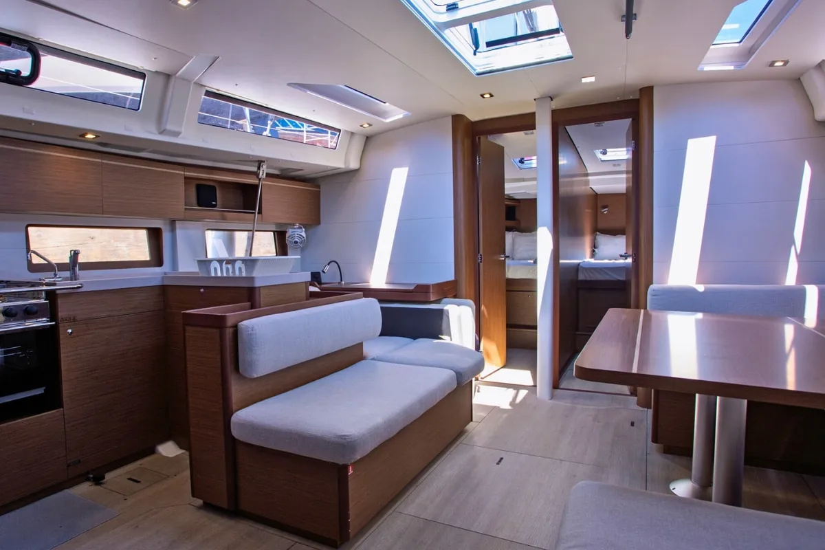 Salon of Le Streghe, a Beneteau Oceanis 51.1 sailboat at Tonnarella, Italy