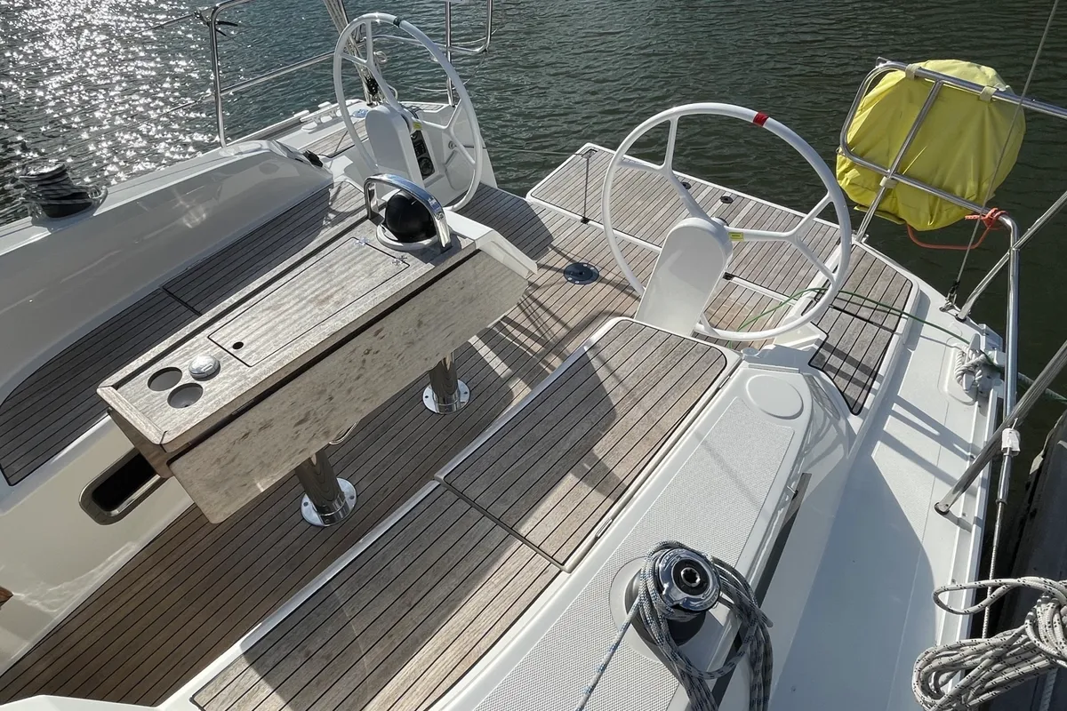 Cockpit of Eighteen, a Bavaria Cruiser 34 sailboat at Fisksätra, Sweden