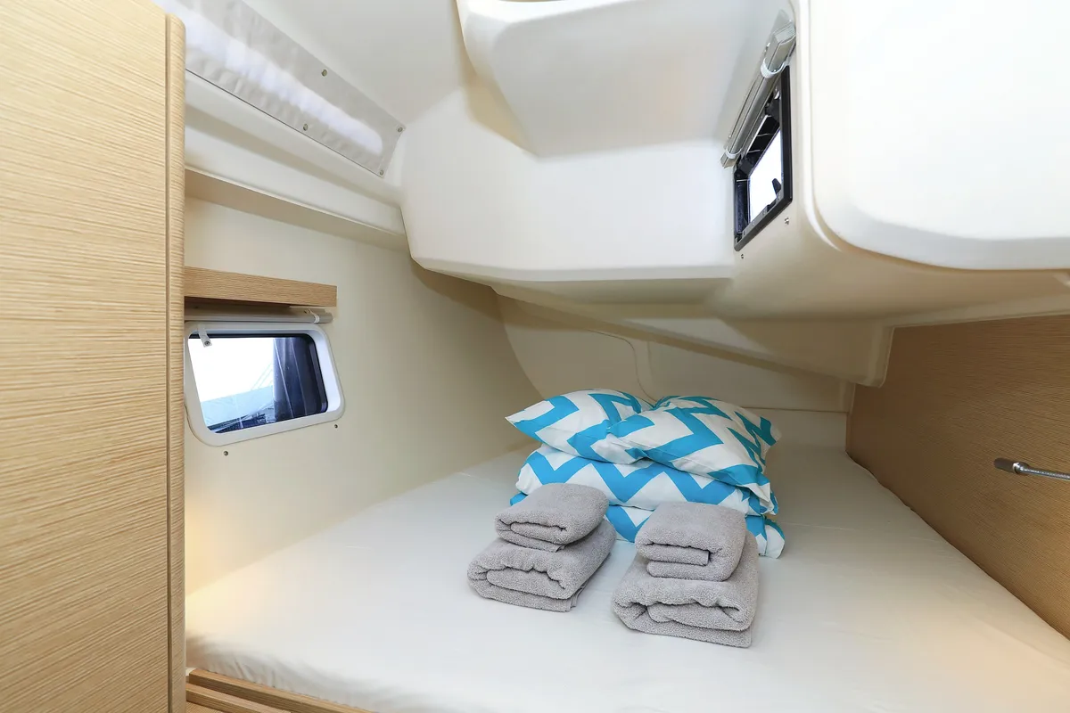 Cabin on Alexander, a Hanse 418 sailboat at Grad Kaštela, Croatia