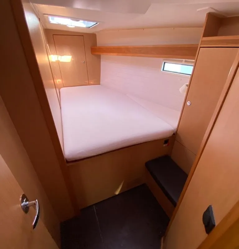 Cabin on Tetras, a Bavaria 45 sailboat at Gdańsk, Poland