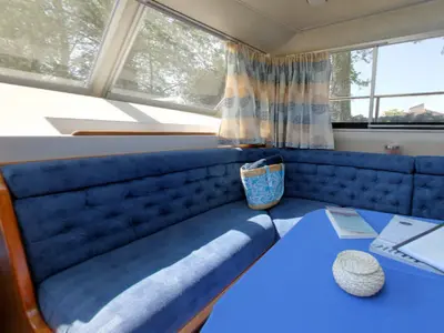 Salon of Royal Classique - Comfort 6, a Cygnet Royal Classique motorboat at Saint-Gilles, France