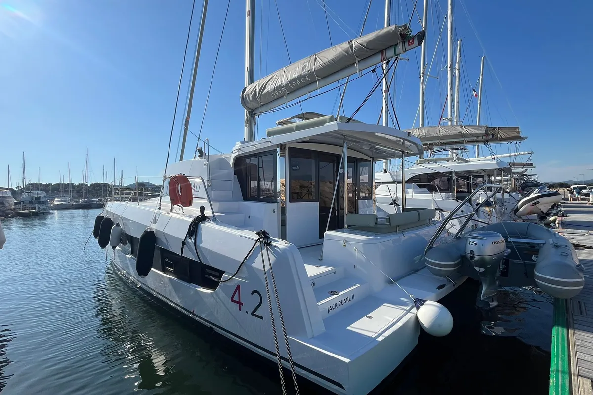 Exterior view of Jack Pearl II, a Bali 4.2 OW catamaran at Hyères, France