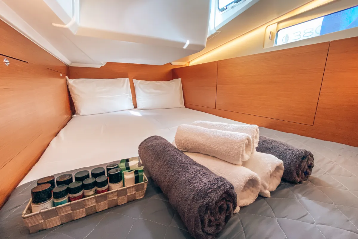 Cabin on Aquaholic, a Jeanneau Sun Odyssey 410 sailboat at Athens, Greece
