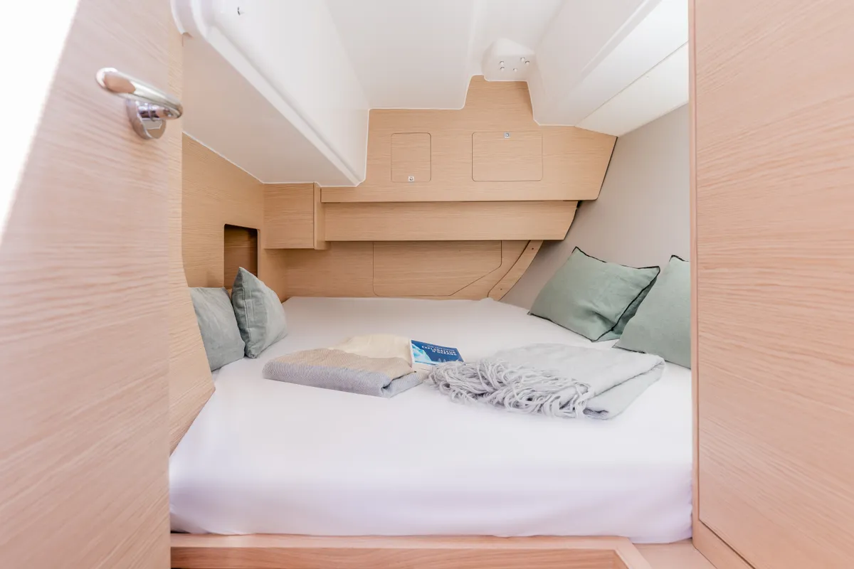Cabin on Sunsail 37.3 Premium Plus, a Dufour 37 sailboat at Dubrovnik, Croatia