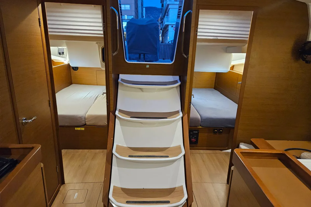 Salon of Virginia, a Jeanneau Sun Odyssey 440 sailboat at Volos Municipality, Greece