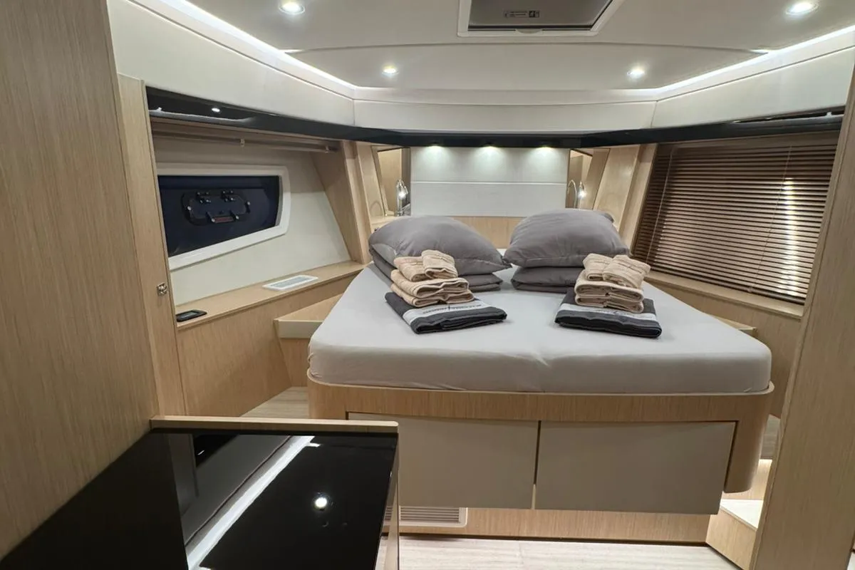 Lana, a Bavaria Virtess 420 Fly motor yacht at Grad Trogir, Croatia