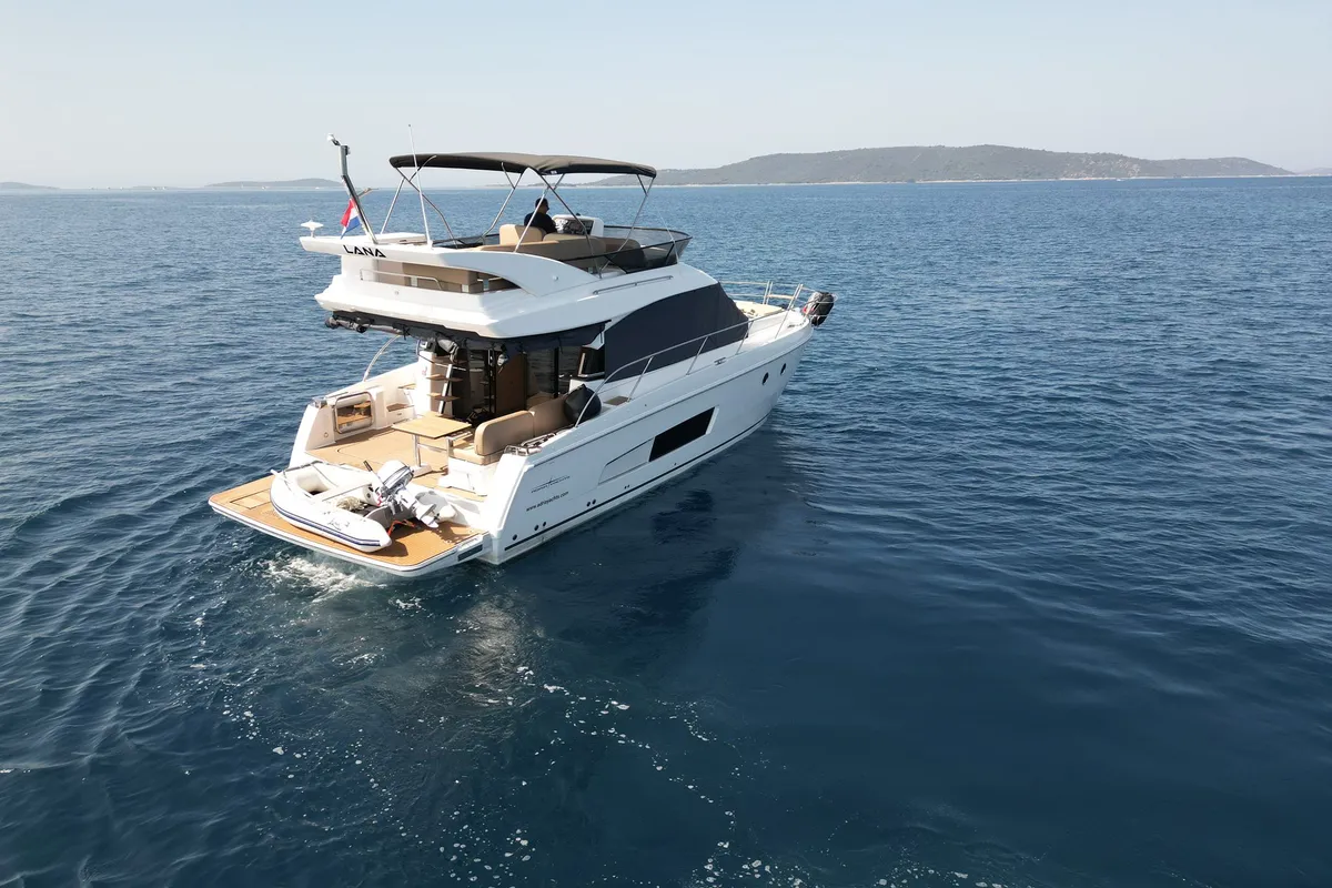 Lana, a Bavaria Virtess 420 Fly motor yacht at Grad Trogir, Croatia