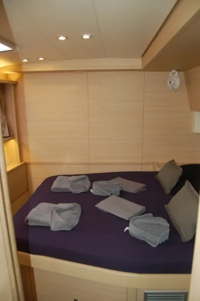 Cabin on Marlena, a Lagoon 620 catamaran at Roche Caiman, Seychelles