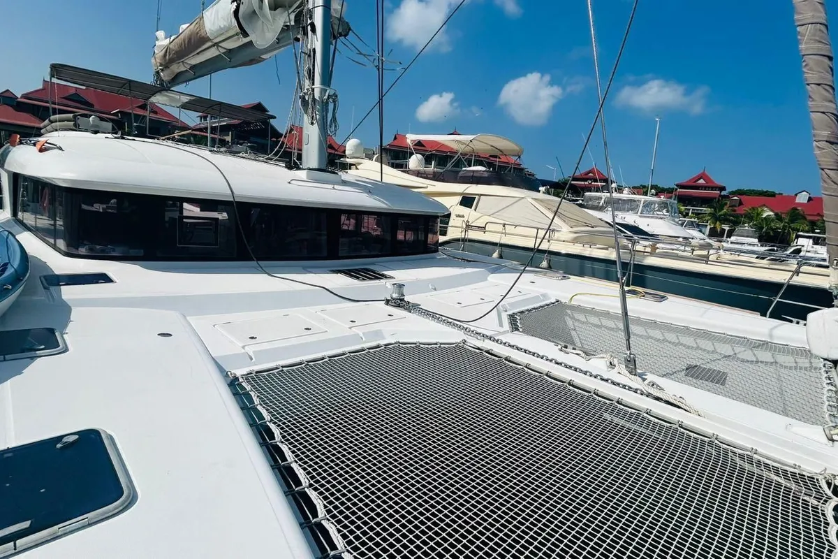 Deck of Marlena, a Lagoon 620 catamaran at Roche Caiman, Seychelles