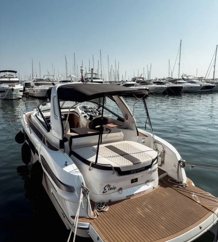 Elvie, a Bavaria S29 motorboat at Punat, Croatia