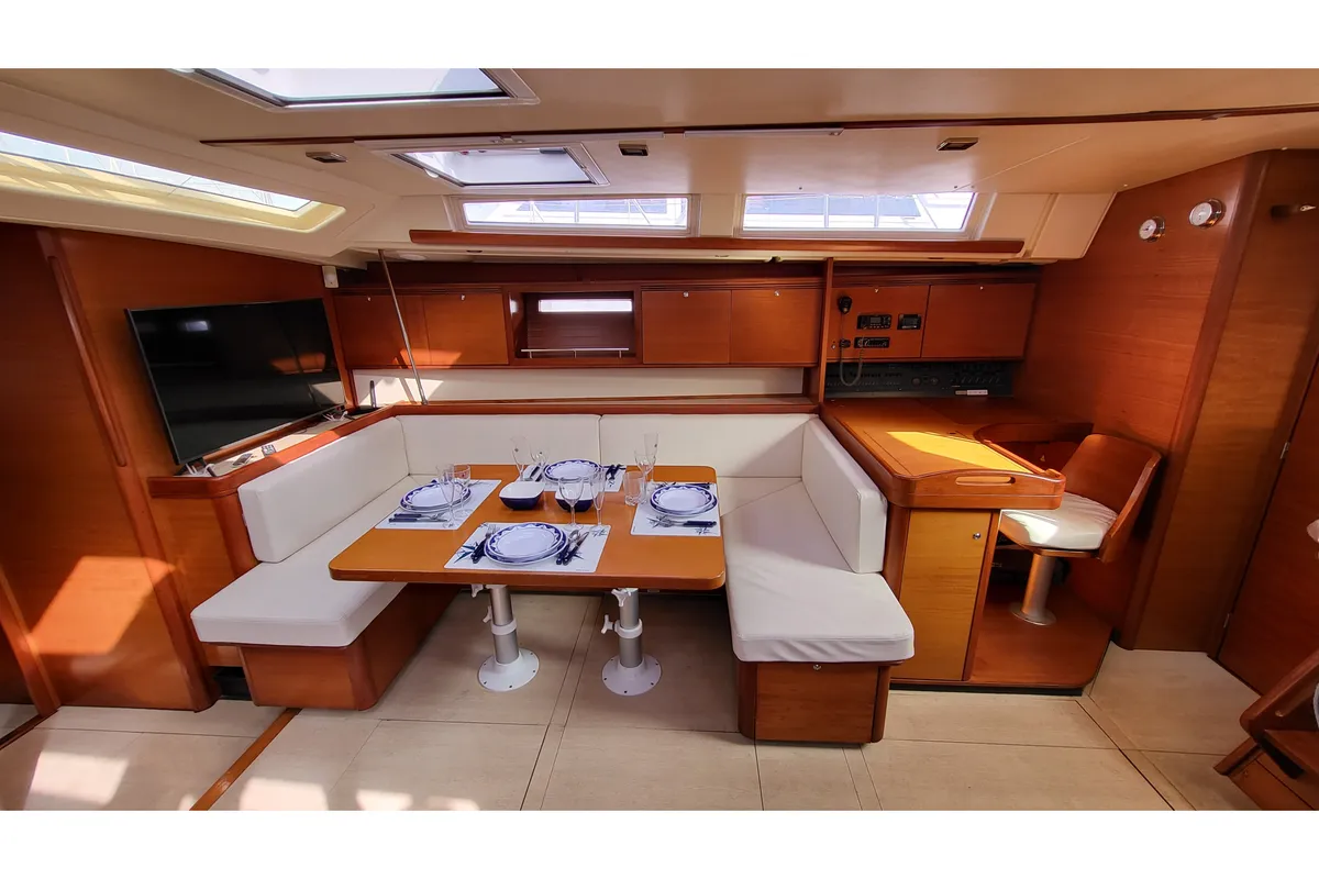 Salon of Rainbow, a Dufour 525 Grand Large sailboat at Tonnarella, Italy