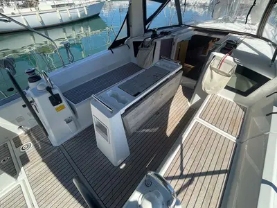 Deck of Plume d'Ange, a Beneteau Oceanis 35.1 sailboat at Hyères, France