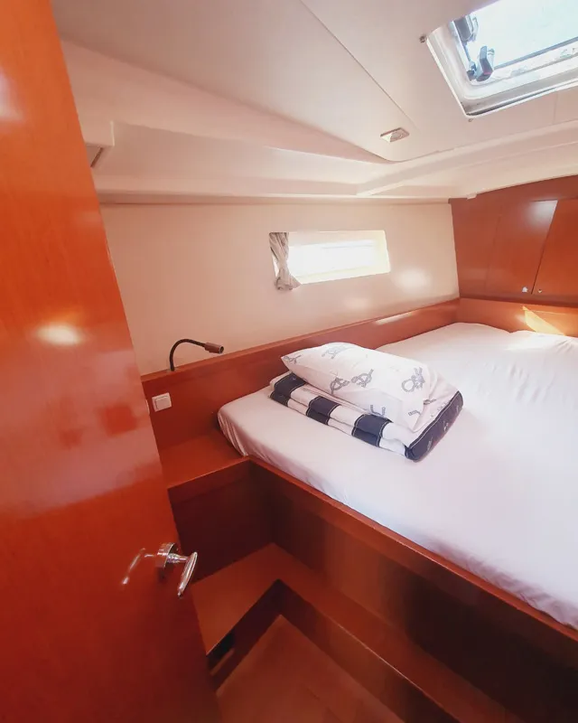 Cabin on Mediterraneo, a Beneteau Oceanis 45 sailboat at Grad Pula, Croatia