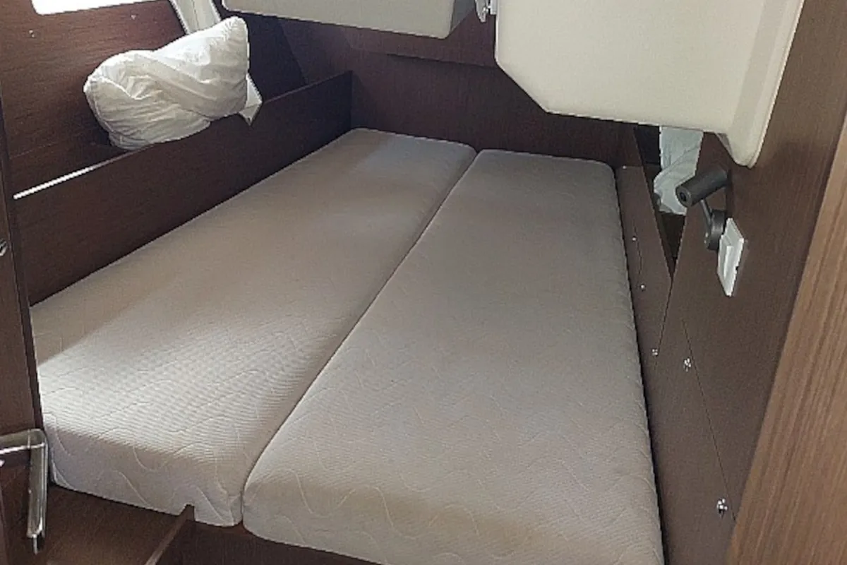 Cabin on IRIS, a Beneteau Oceanis 41.1 sailboat at Athens, Greece
