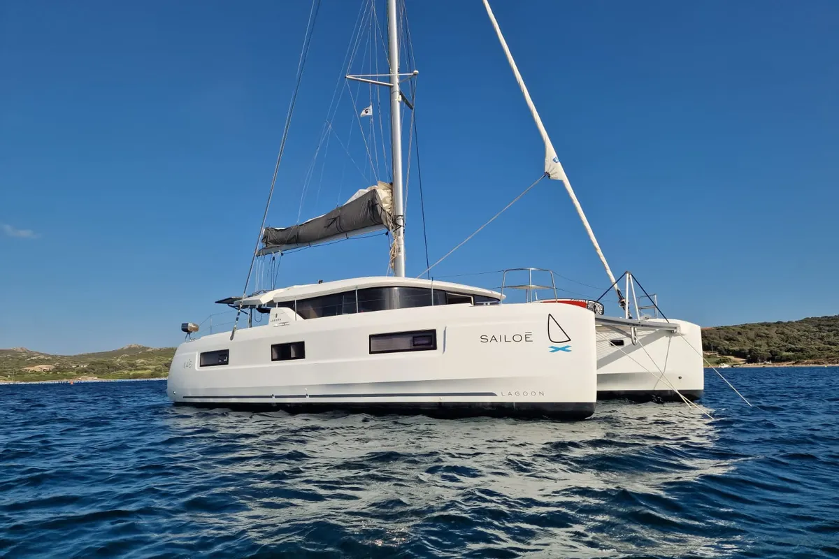 Divan, a Lagoon 46 catamaran at Pianottoli-Caldarello, France