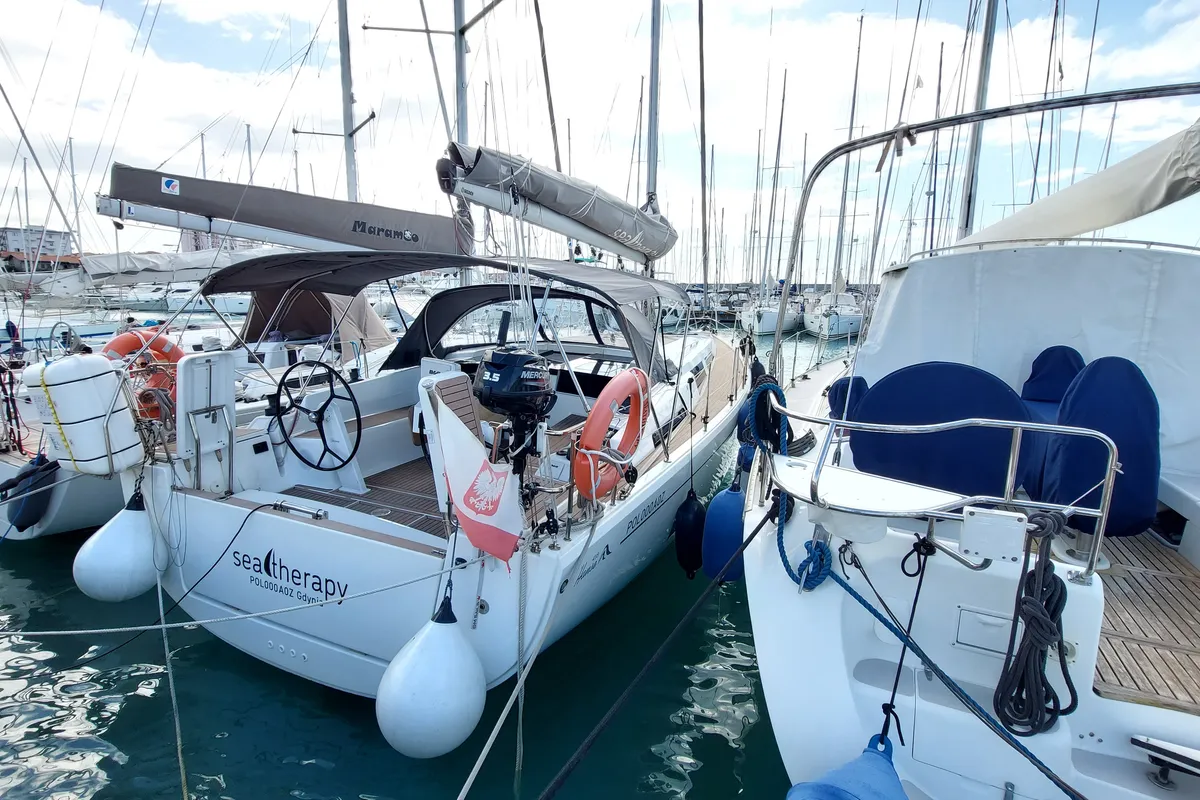 Exterior view of Seatherapy, a Hanse 418 sailboat at Rosignano Solvay, Italy