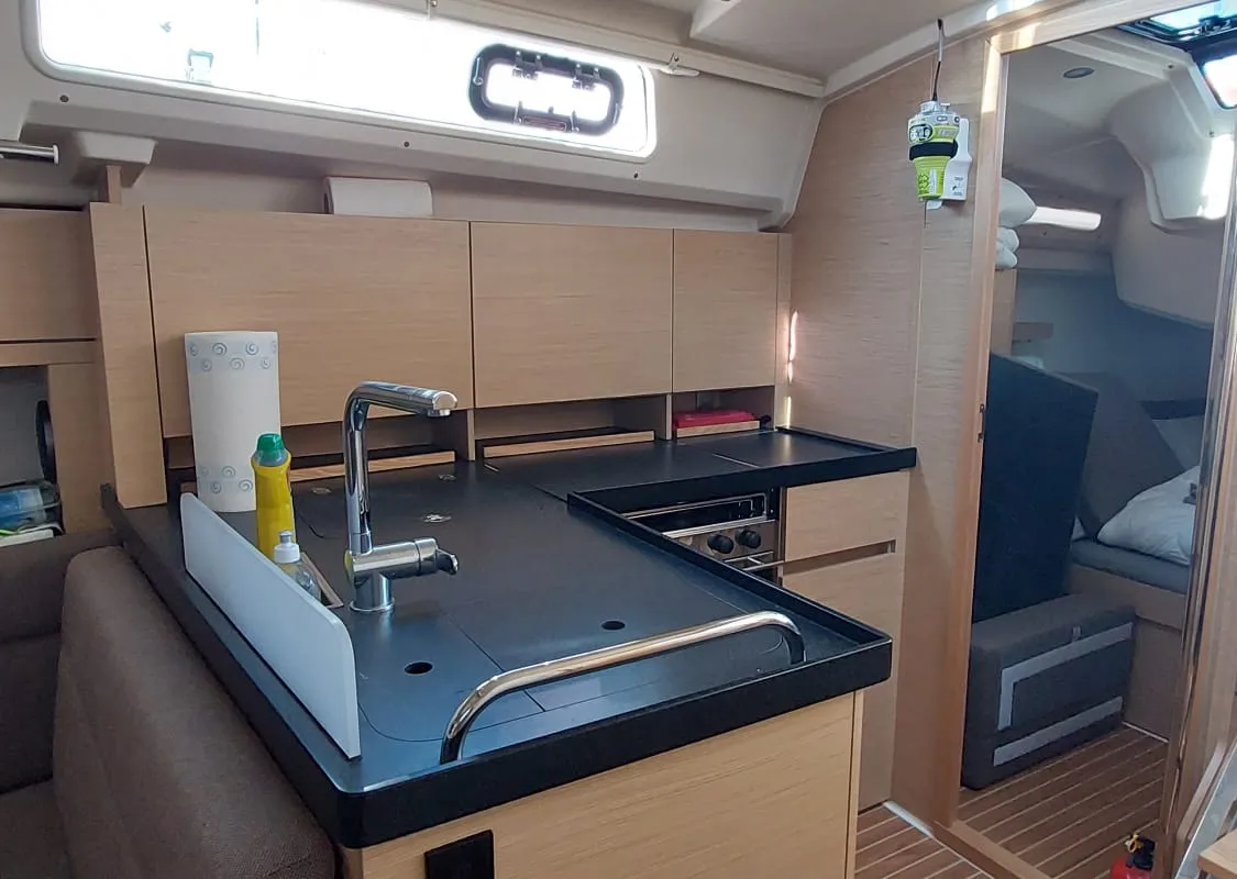 Deck of Seatherapy, a Hanse 418 sailboat at Rosignano Solvay, Italy