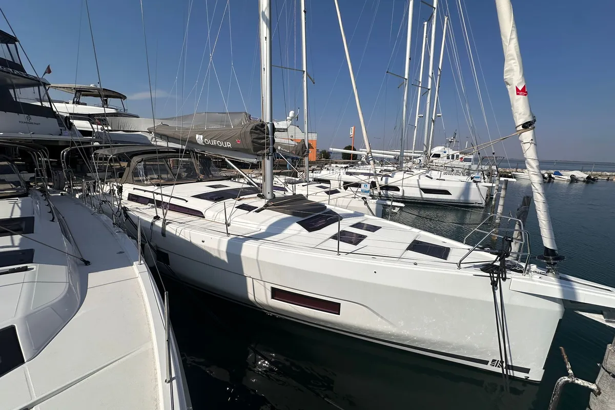 Jeroboam, a Dufour 470 - 4 + 1 cab. sailboat at Salerno, Italy