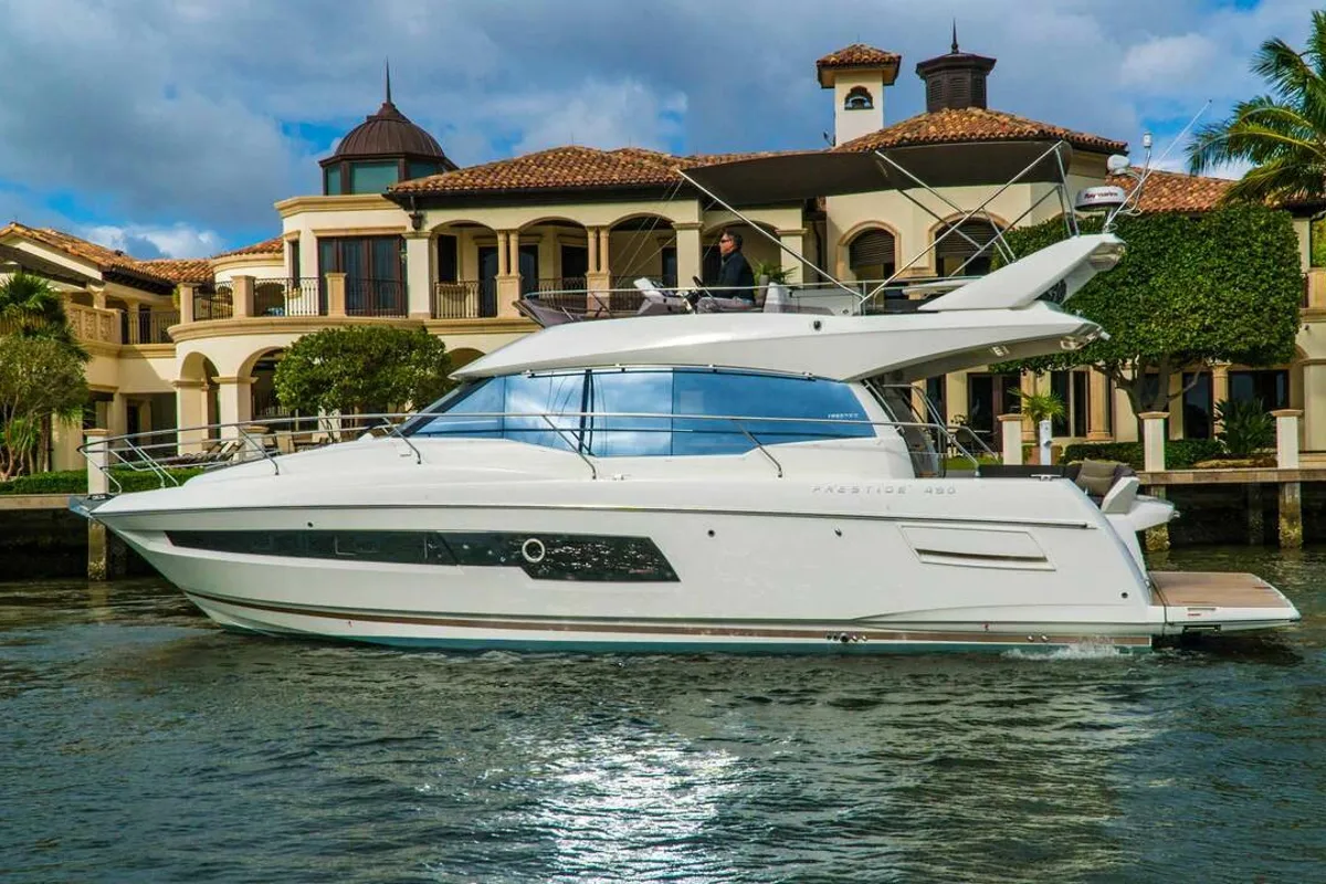 Exterior view of Prestige 460, a Jeanneau Prestige 460 Fly motor yacht at Grad Pula, Croatia