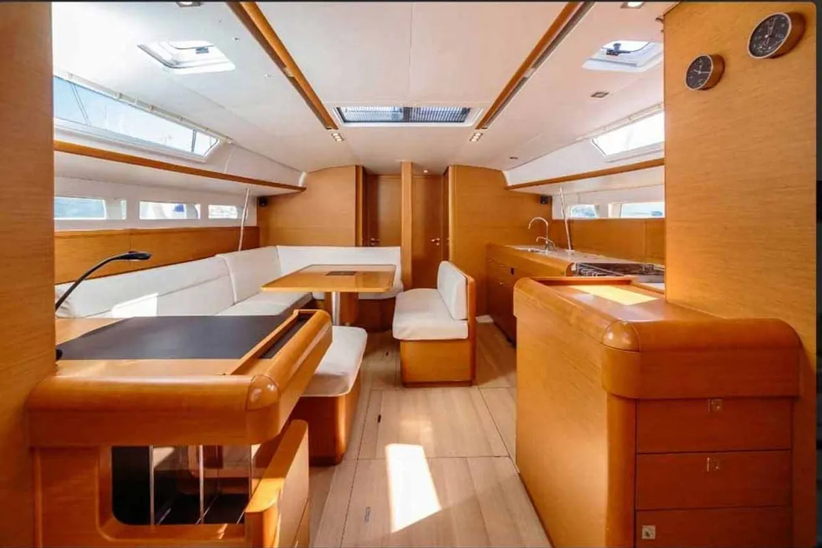 Salon of Kalos, a Jeanneau Sun Odyssey 519 sailboat at Tropea, Italy