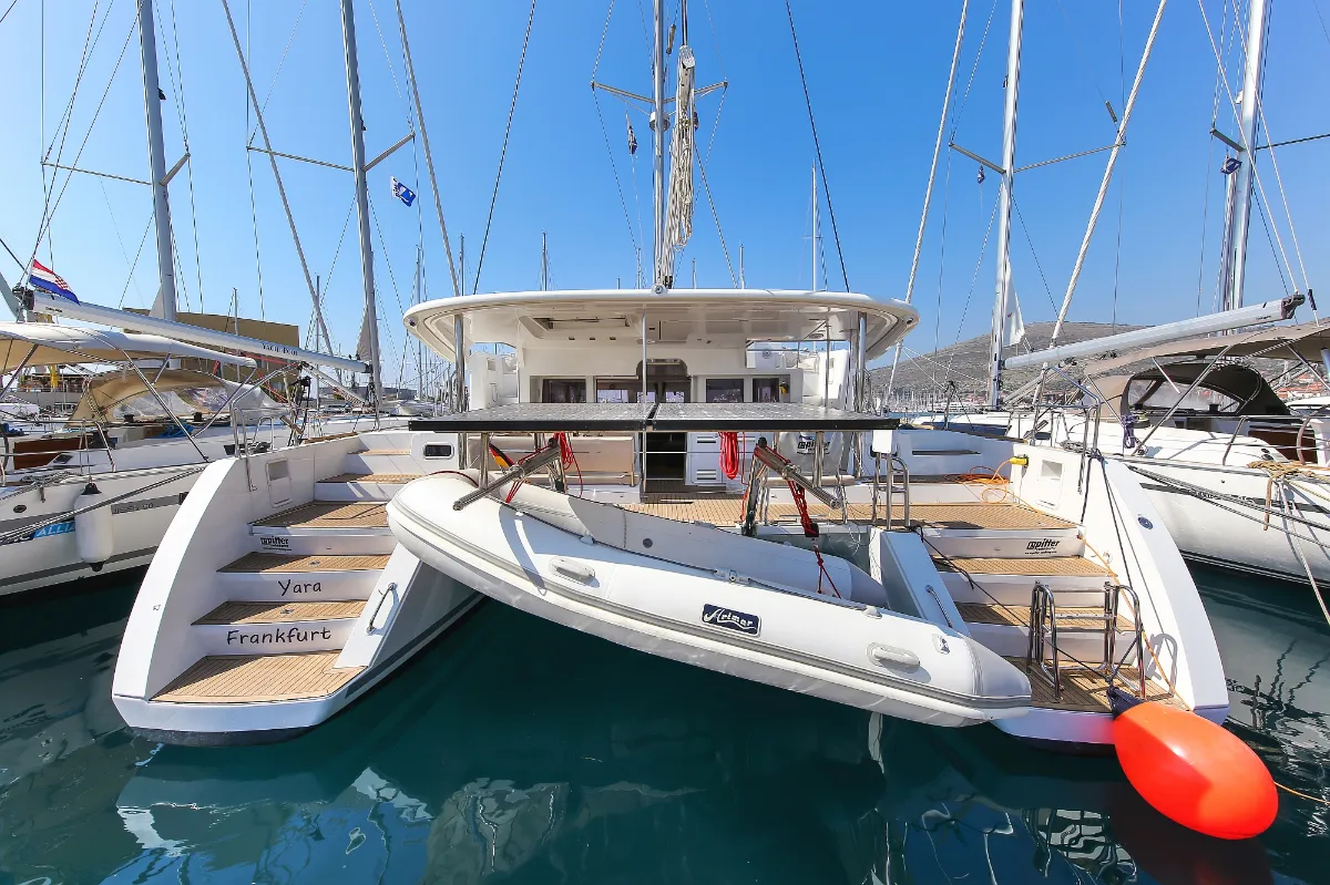 Exterior view of Yara, a Lagoon 450 F catamaran at Kontokali, Greece