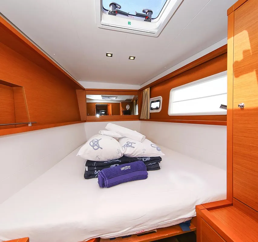 Cabin on Yara, a Lagoon 450 F catamaran at Kontokali, Greece