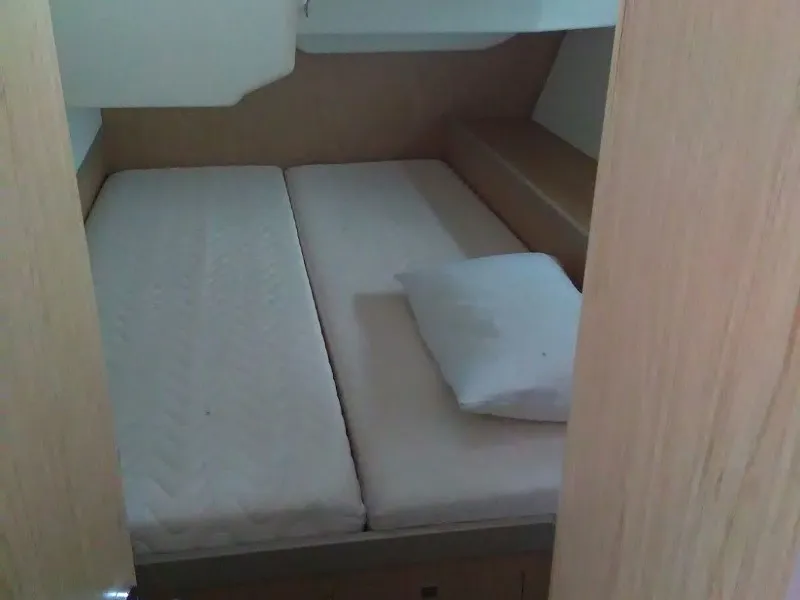 Cabin on Orchidea, a Beneteau Oceanis 48 sailboat at Puntone di Scarlino, Italy
