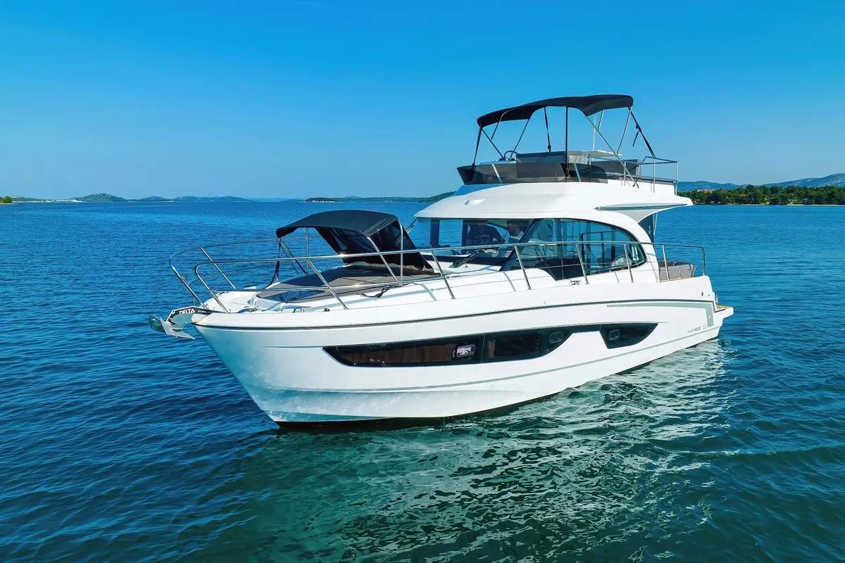 Tango, a Beneteau Antares 11 Fly OB motorboat at Pirovac, Croatia