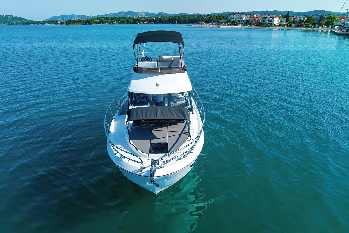 Tango, a Beneteau Antares 11 Fly OB motorboat at Pirovac, Croatia