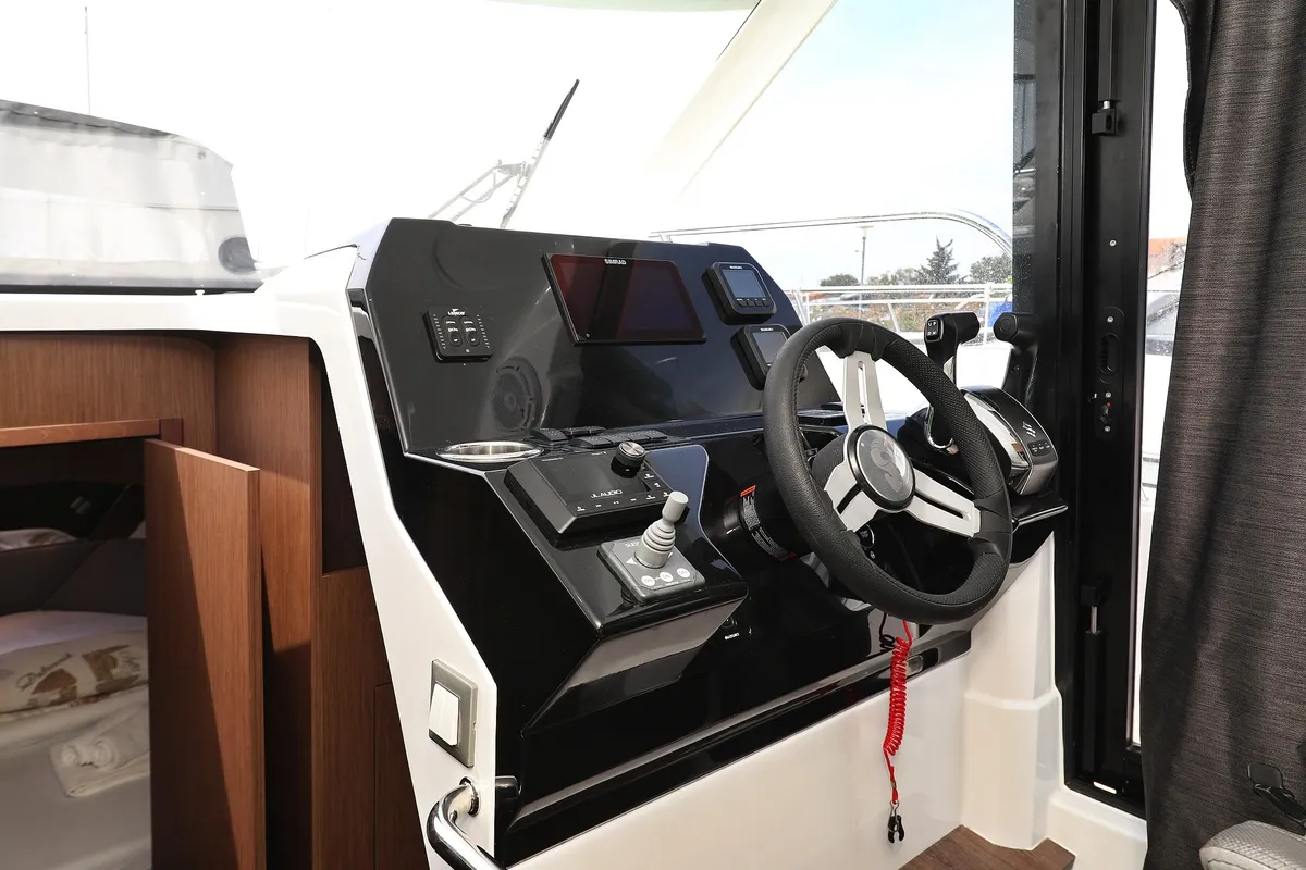 Tango, a Beneteau Antares 11 Fly OB motorboat at Pirovac, Croatia