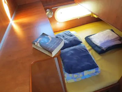 Cabin on Alto, a Nicols Sedan 1310 motorboat at Sablé-sur-Sarthe, France