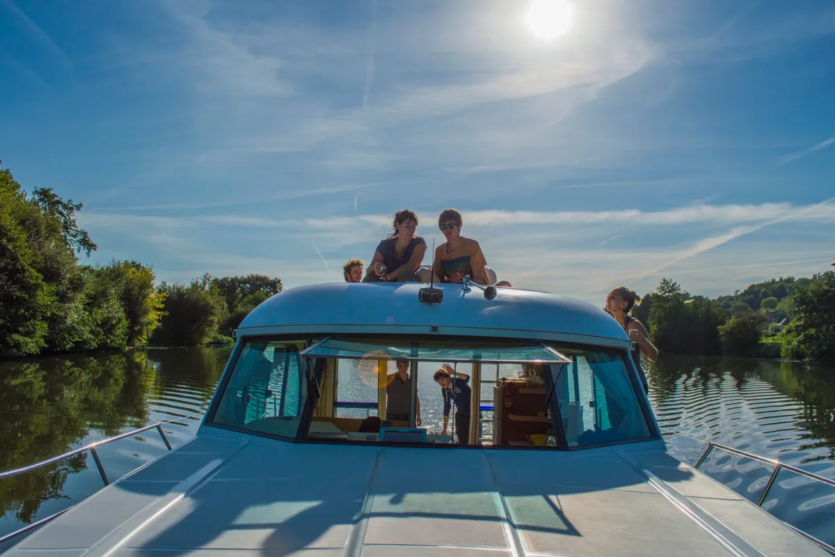 Exterior view of Alto, a Nicols Sedan 1310 motorboat at Sablé-sur-Sarthe, France