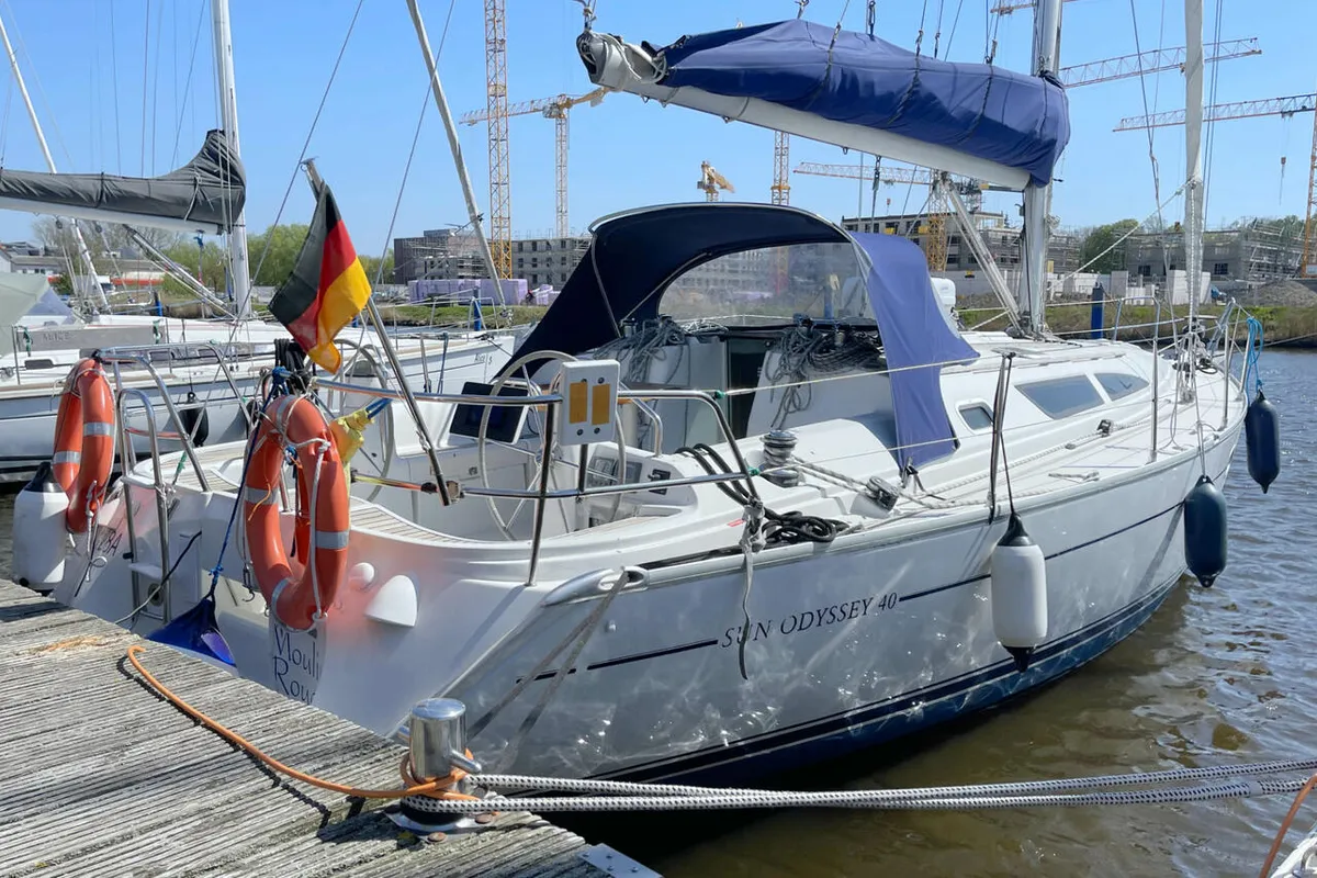 Exterior view of Moulin Rouge, a Jeanneau Sun Odyssey 40 sailboat at Barth, Germany