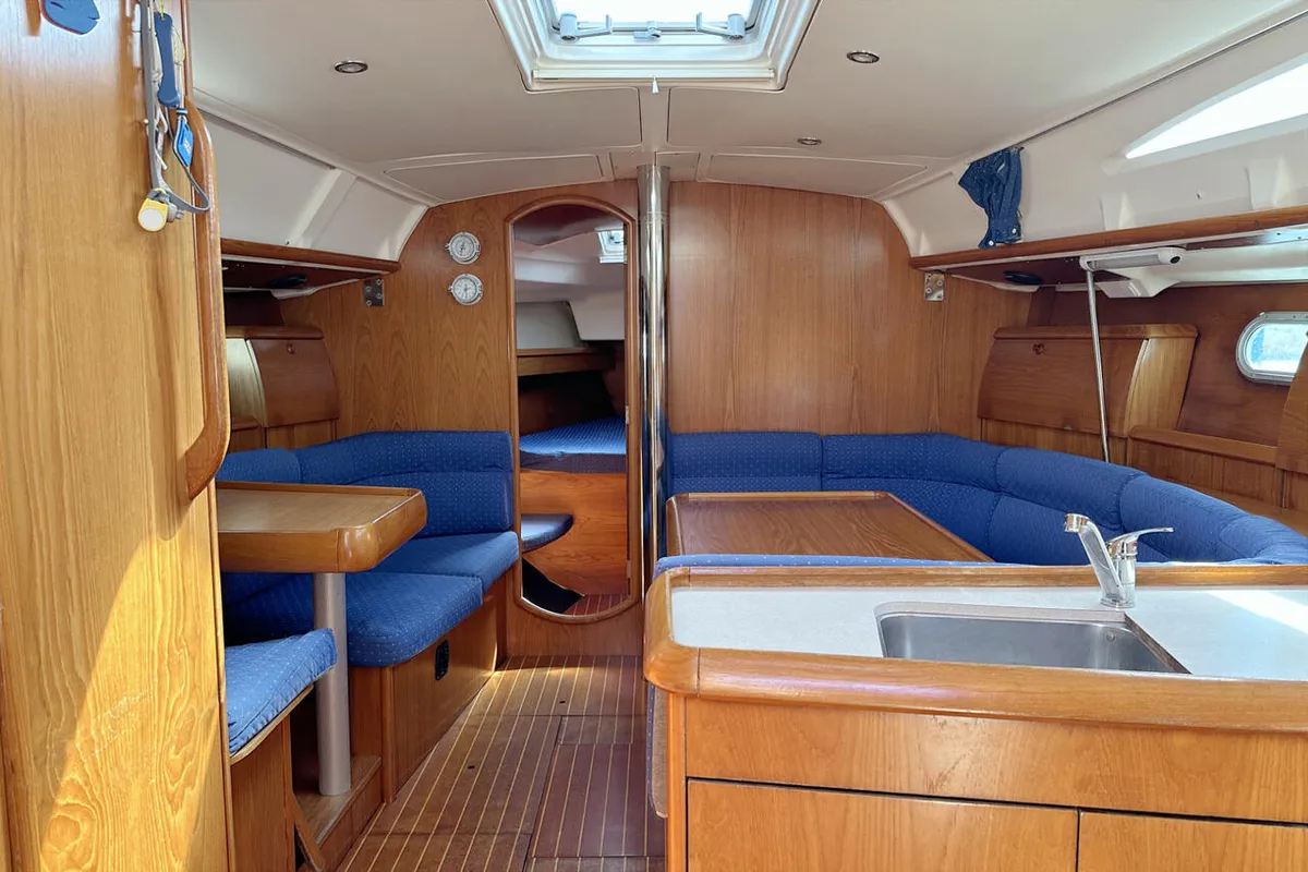 Salon of Moulin Rouge, a Jeanneau Sun Odyssey 40 sailboat at Barth, Germany