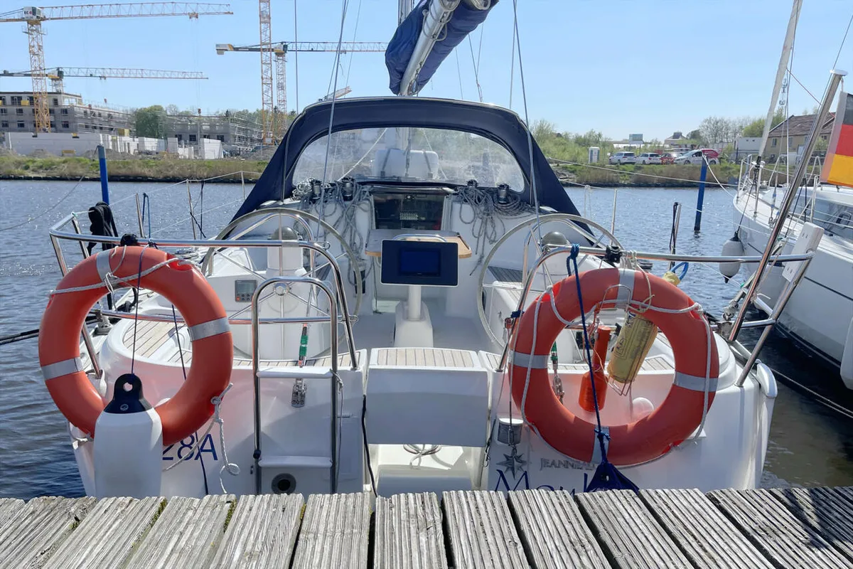 Cockpit of Moulin Rouge, a Jeanneau Sun Odyssey 40 sailboat at Barth, Germany