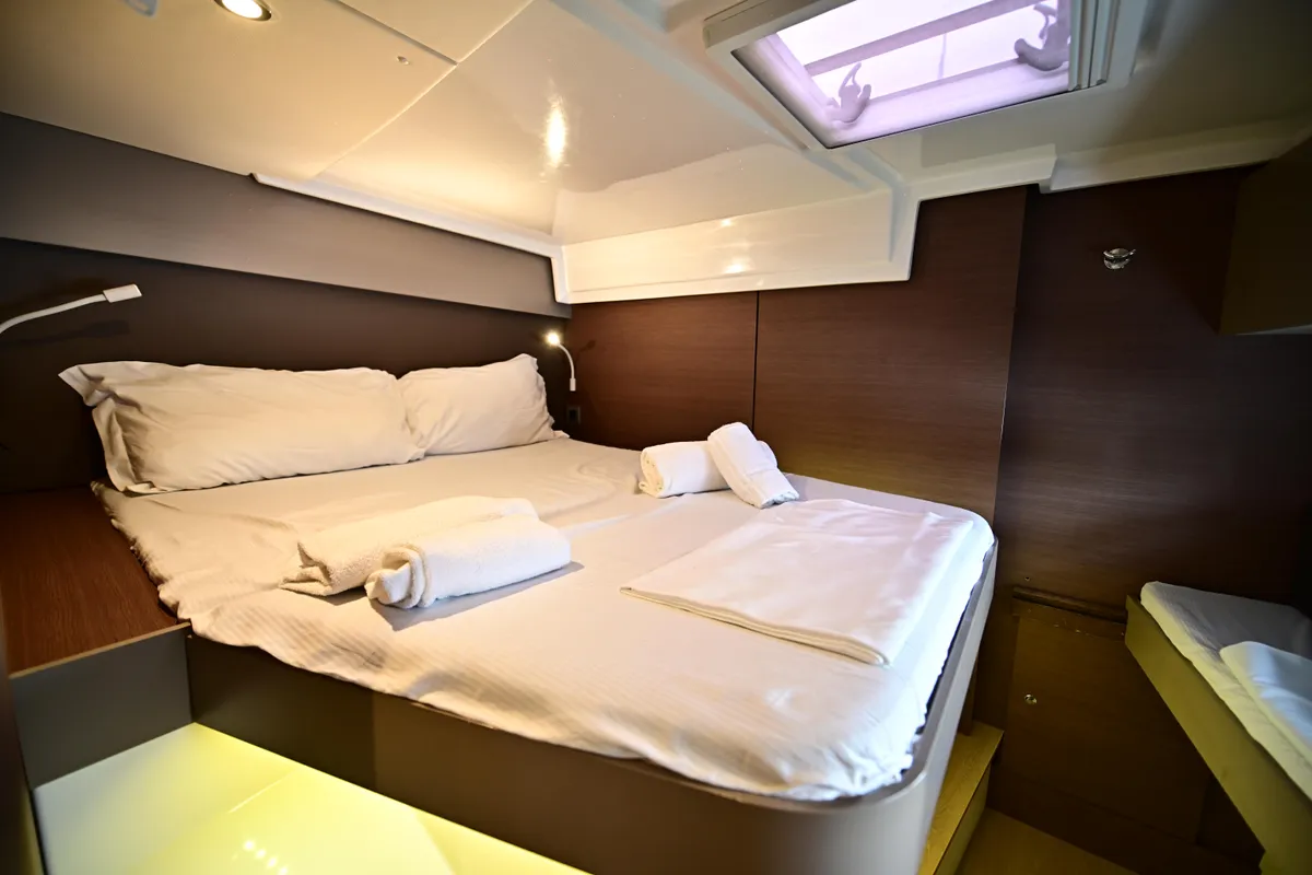 Cabin on Perrito Caliente, a Bali Catspace catamaran at Tonnarella, Italy