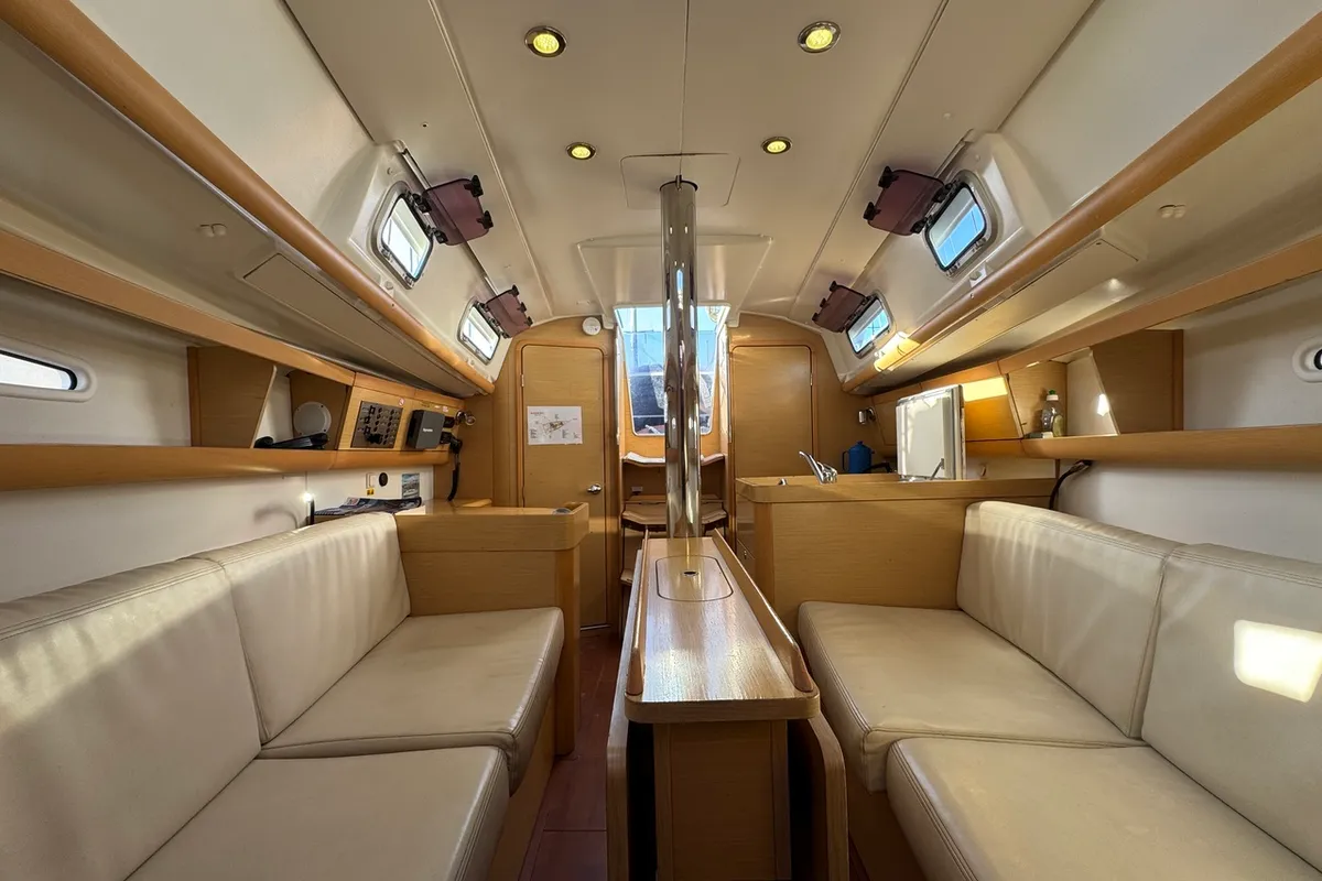Salon of Barboat, a Beneteau First 30 sailboat at La Rochelle, France