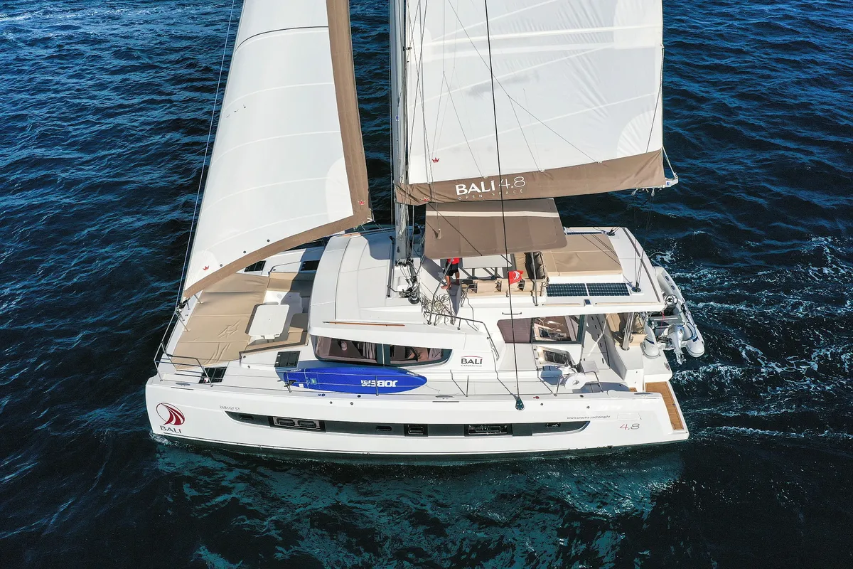 Exterior view of Vaya Con Dios, a Bali 4.8 catamaran at Grad Kaštela, Croatia