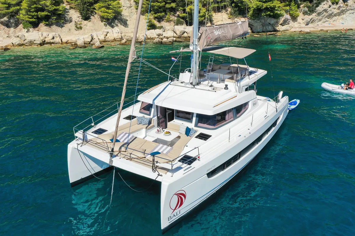 Exterior view of Vaya Con Dios, a Bali 4.8 catamaran at Grad Kaštela, Croatia