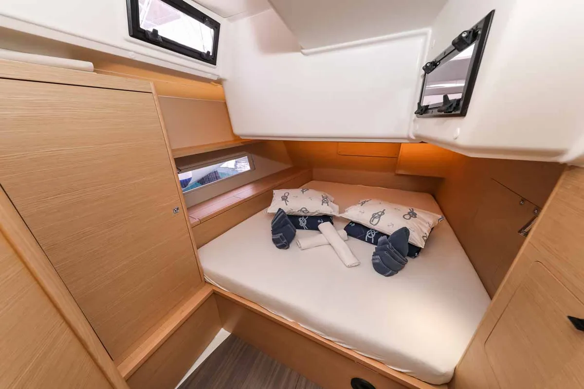 Cabin on Bellatrix, a Dufour 470 sailboat at Kaštela, Croatia
