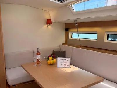 Salon of La Vita e Bella, a Jeanneau Sun Odyssey 490 sailboat at Fethiye, Turkey