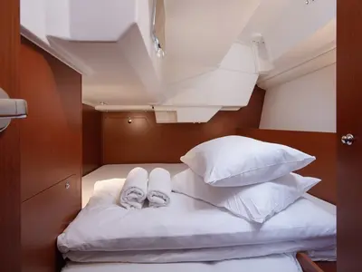 Cabin on Anima Maris II, a Beneteau Oceanis 38.1 sailboat at Split, Croatia