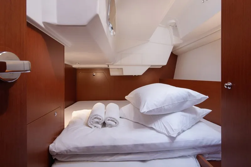 Cabin on Anima Maris II, a Beneteau Oceanis 38.1 sailboat at Split, Croatia