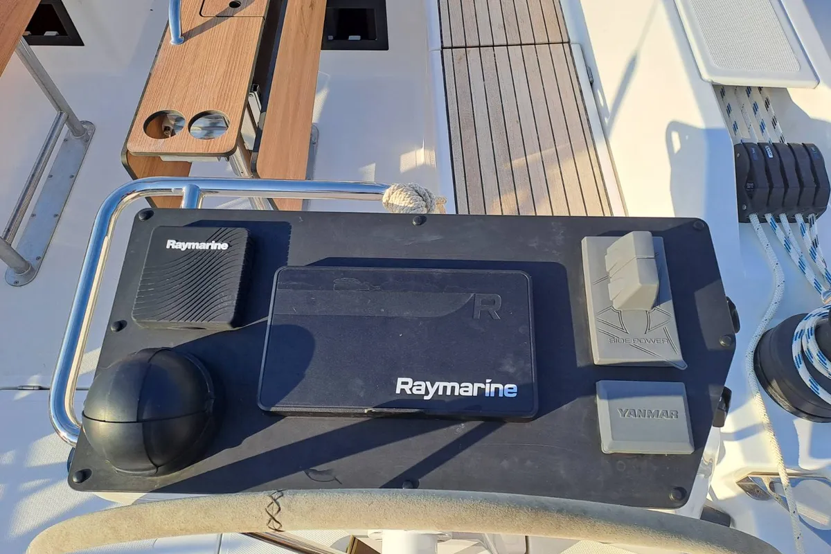 Cockpit of 461 OCEAN BOULEVARD, a Bavaria C46 sailboat at Municipal Unit of Apollonioi, Greece