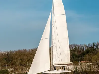 Lagoon 55