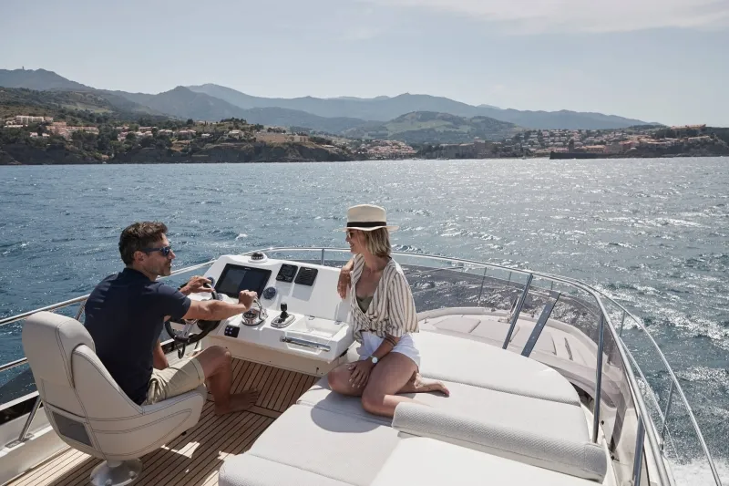 Exterior view of Martin, a Jeanneau Prestige 420 Fly motor yacht at Split, Croatia