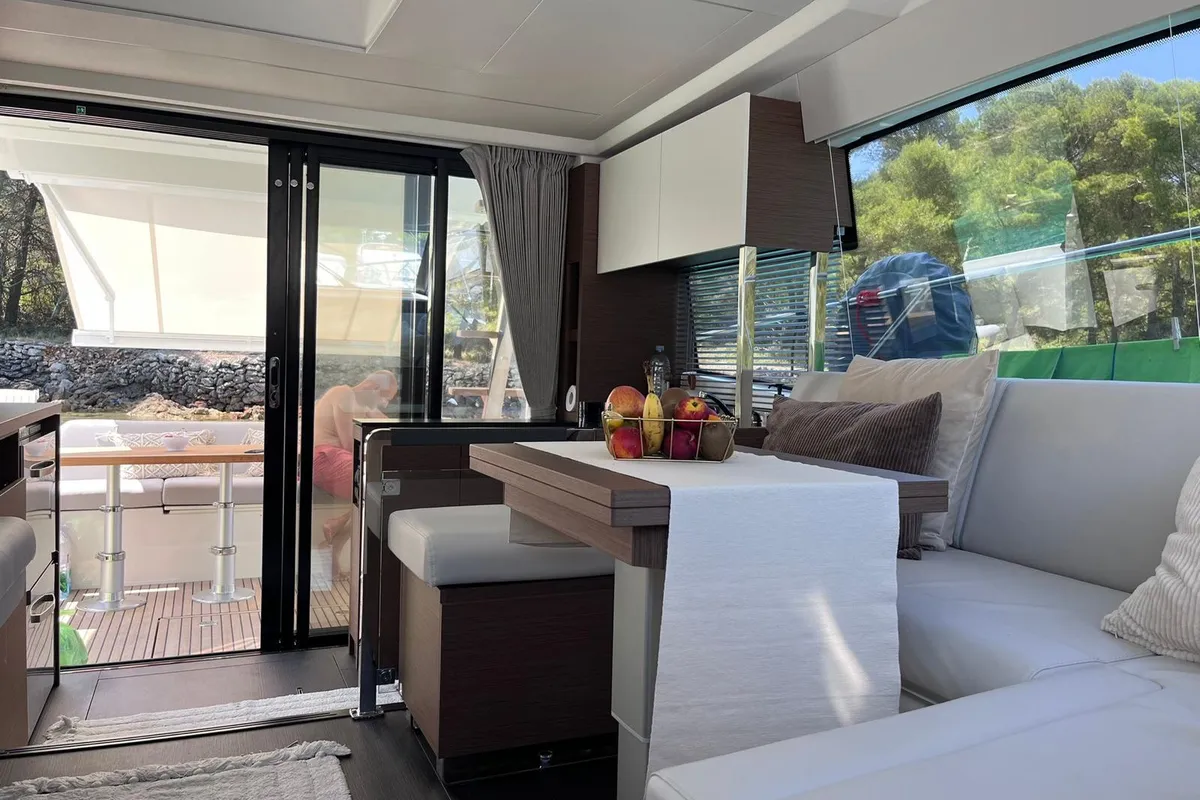 Martin, a Jeanneau Prestige 420 Fly motor yacht at Split, Croatia