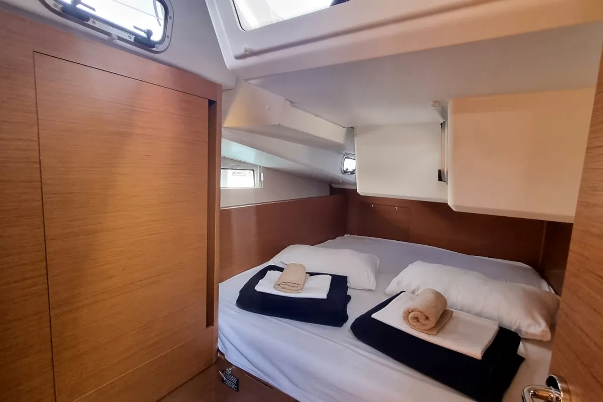 Cabin on Izzy, a Jeanneau Sun Odyssey 490 sailboat at Rogač, Croatia
