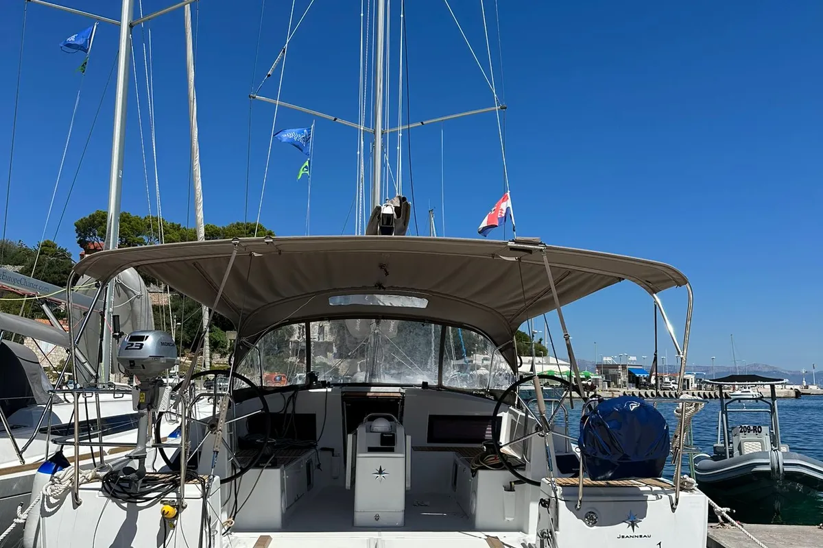 Cockpit of Izzy, a Jeanneau Sun Odyssey 490 sailboat at Rogač, Croatia